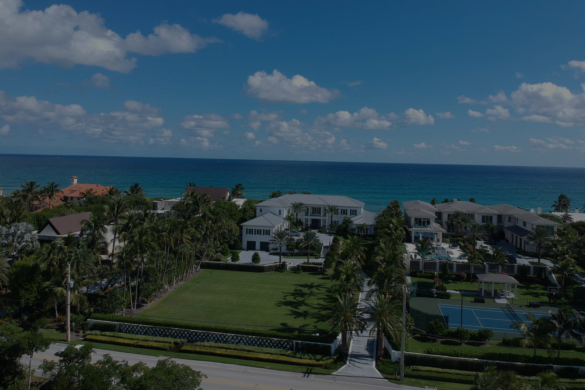 An aerial image of Boynton Beach neighborhood along the water.